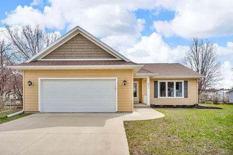 311 SW 3rd St, Panora, IA 50216