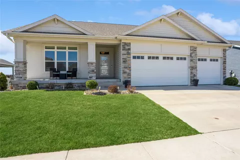 2020 SE Waddell Way, Waukee, IA 50263
