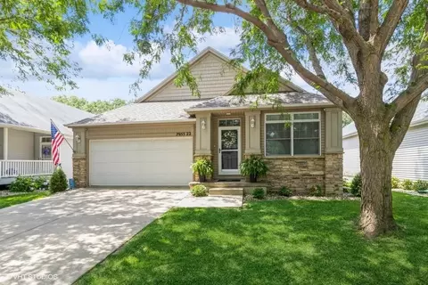 7955 Wistful Vista Dr #22, West Des Moines, IA 50266