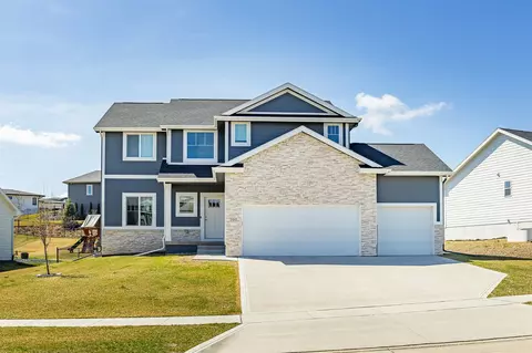 700 Belmont Blvd, Waukee, IA 50263
