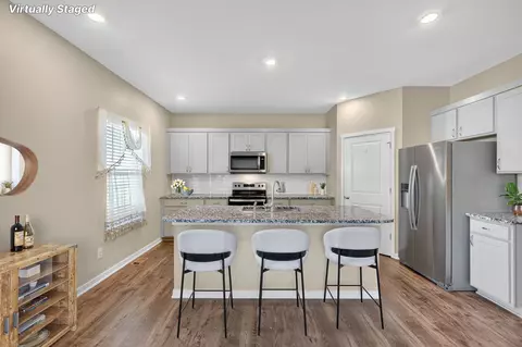 5506 145th St, Urbandale, IA 50323