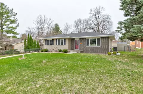 308 34th St, West Des Moines, IA 50265
