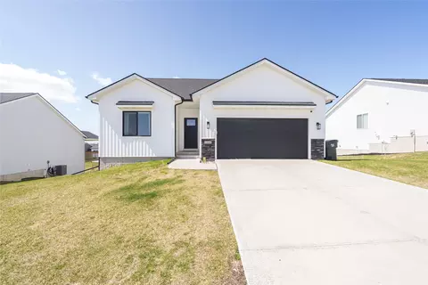 1606 Hackenberry Pl, Granger, IA 50109