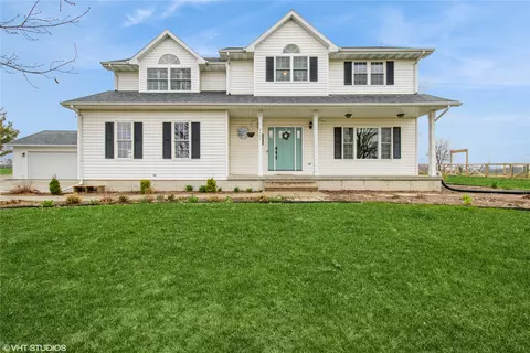 2404 W 15th St S, Newton, IA 50208