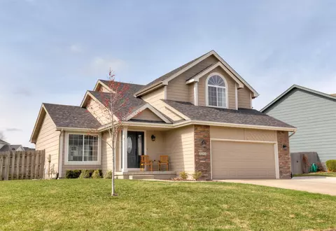 3204 SW Prairie View Rd, Ankeny, IA 50023