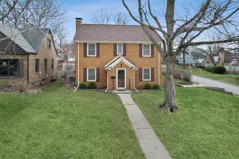 5838 Harwood Dr, Des Moines, IA 50312