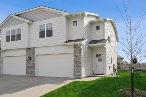 1501 NE Mocking Bird Ln, Grimes, IA 50111