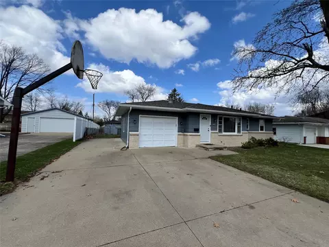 510 SE 5th St, Ankeny, IA 50021