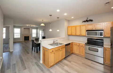 1331 SE University Ave #203, Waukee, IA 50263