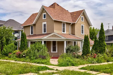 301 N 4th St, Marshalltown, IA 50158
