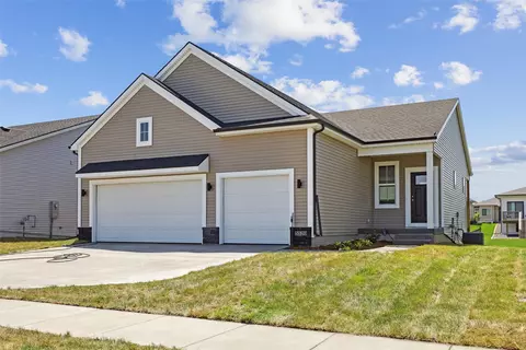 5520 Greene St, Ames, IA 50014