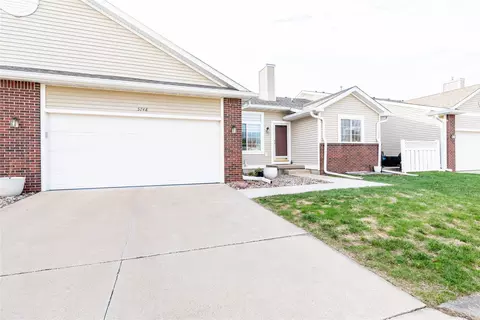 5748 Ash St, Johnston, IA 50131