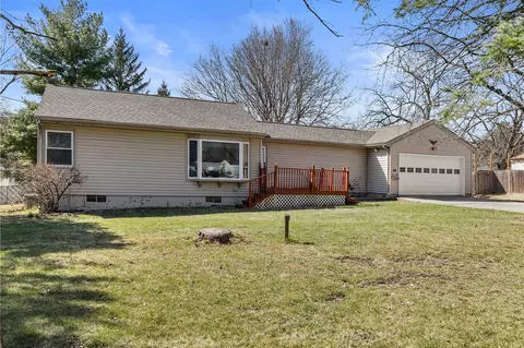 1028 66th St, Windsor Heights, IA 50324
