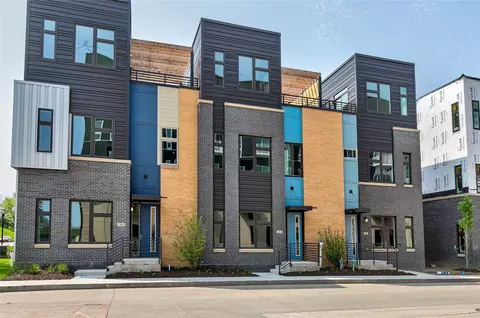 221 Maple St, Des Moines, IA 50309
