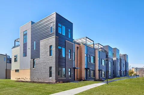 814 E 2nd St, Des Moines, IA 50309