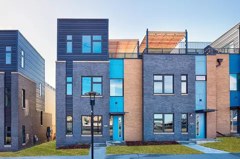 812 E 2nd St, Des Moines, IA 50309