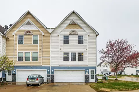 1275 SE Village View Ln, Ankeny, IA 50021