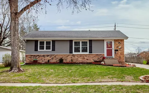 513 NW Linden St, Ankeny, IA 50023