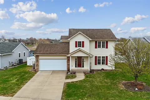 203 Mallard Pointe Dr NW, Bondurant, IA 50035