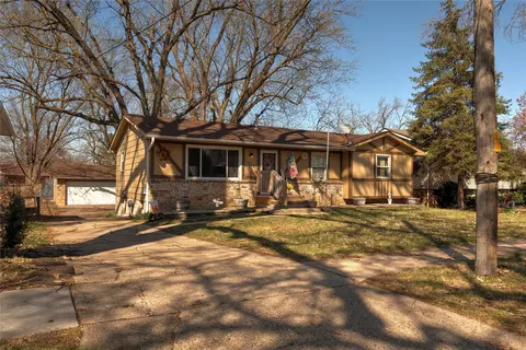 1215 Payton Ave, Des Moines, IA 50315
