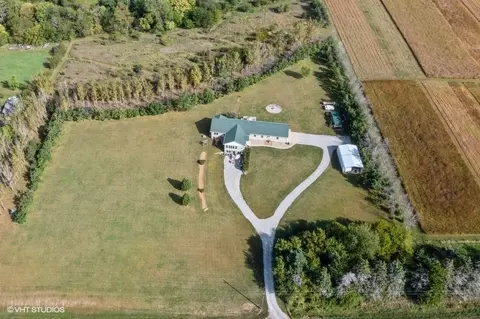 6430 S 20th Ave W, Newton, IA 50208