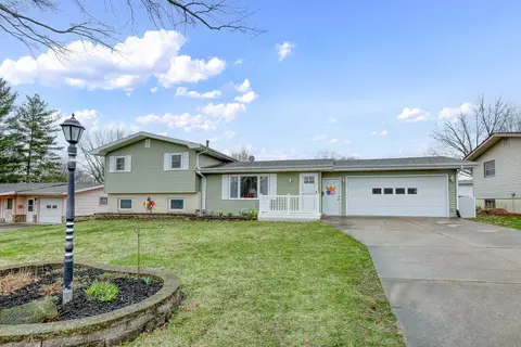 409 Farmer St, Pella, IA 50219