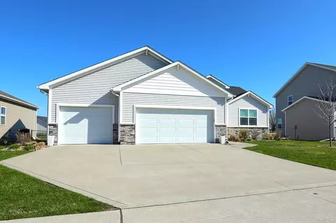 3024 NW Reinhart Dr, Ankeny, IA 50023