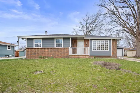 730 SE Uehlamar Dr, Ankeny, IA 50021