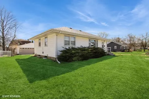 3901 69th St, Urbandale, IA 50322
