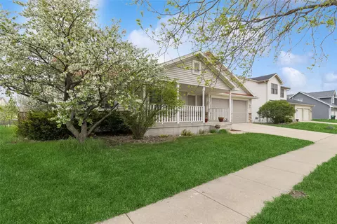 2610 Kingston Dr, Ames, IA 50010