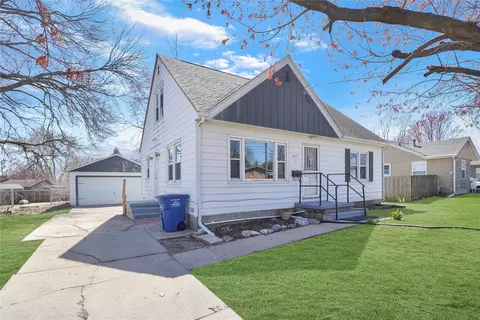 1657 Arthur Ave, Des Moines, IA 50316
