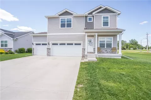3020 NW Reinhart Dr, Ankeny, IA 50023