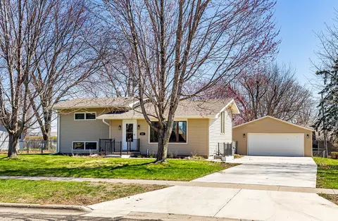 508 Timberlane Dr, Huxley, IA 50124