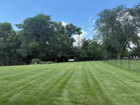 875 Roman Rd, Waukee, IA 50263