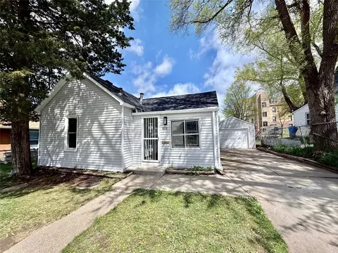 928 Morton Ave, Des Moines, IA 50316