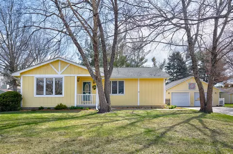 420 NE Cedar Ave, Earlham, IA 50072