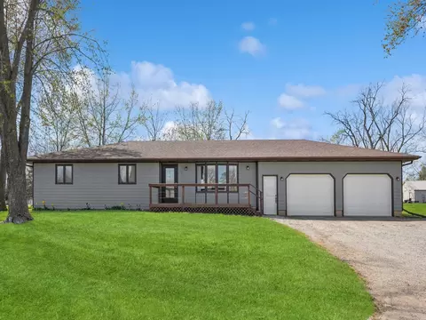 703 Lincoln St, Melcher Dallas, IA 50163