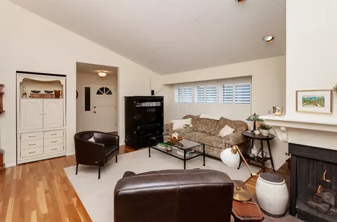 6172 Terrace Dr #14, Johnston, IA 50131