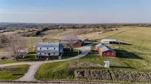 16580 280th St, Lamoni, IA 50140