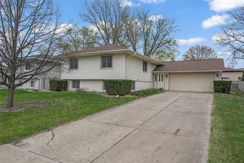 305 NW Bramble Rd, Ankeny, IA 50023