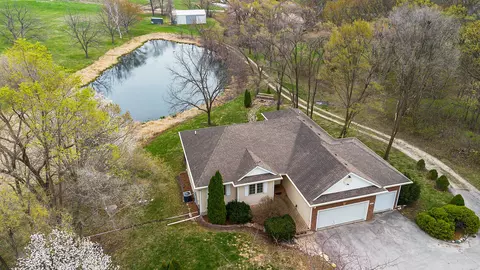 2463 93rd Ave, Norwalk, IA 50211