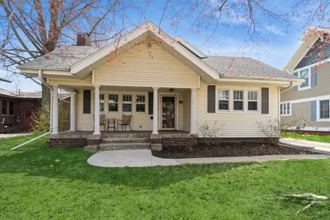 815 S 5th Ave W, Newton, IA 50208