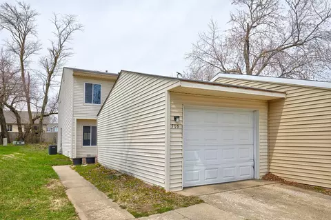 516 S 12th St, Adel, IA 50003