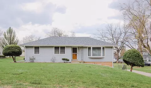 1175 NE 52nd Ave, Des Moines, IA 50313