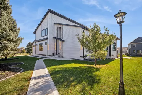 16538 Boston Pkwy, Clive, IA 50325