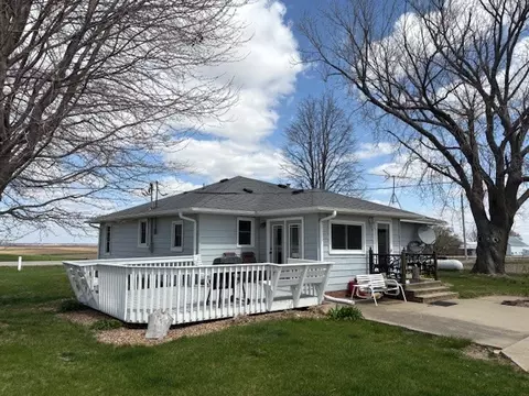 3167 Highway F-62 Hwy W, Monroe, IA 50170