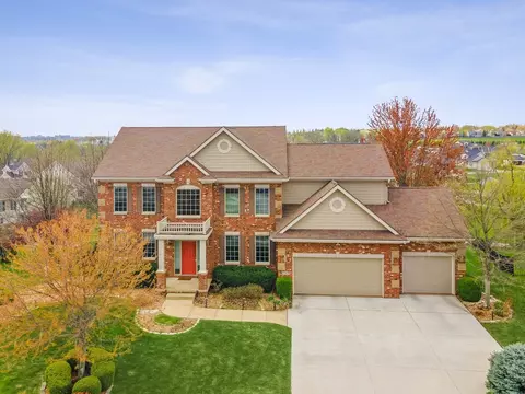 2705 147th St, Urbandale, IA 50323