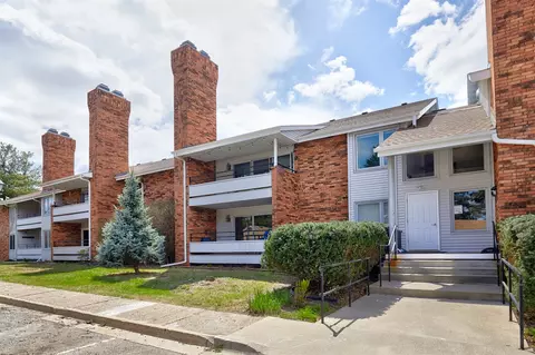 1100 50th St #2103, West Des Moines, IA 50266