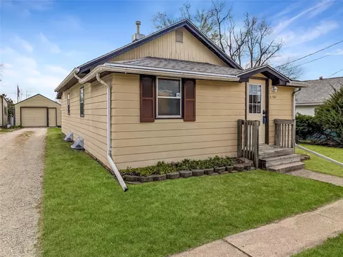 6301 SW 10th St, Des Moines, IA 50315