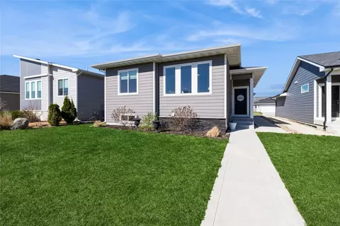 118 Wilder Ln, Ames, IA 50014